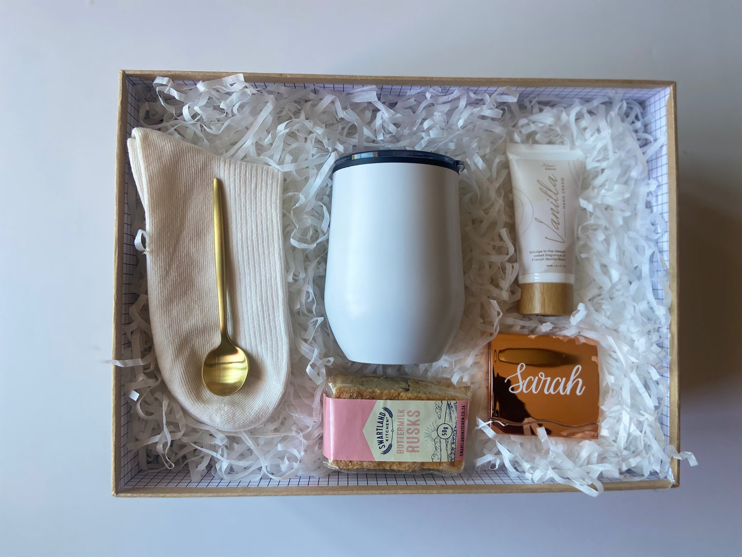 Ladies travel mug and tea gift box