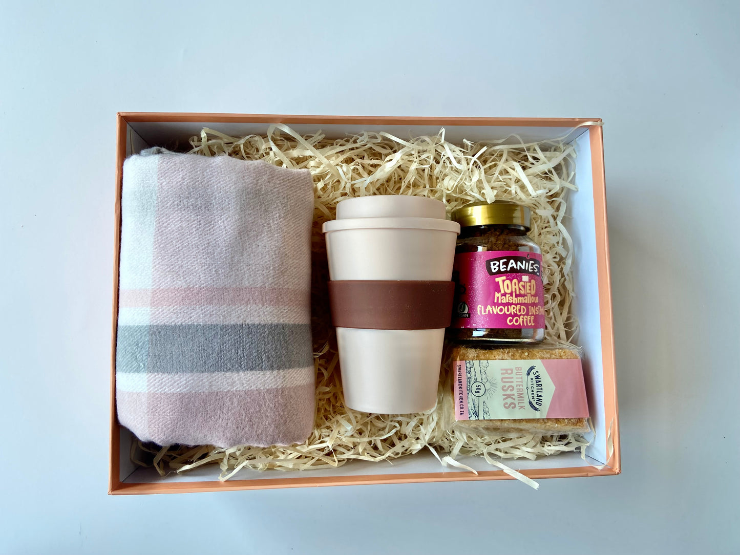 Winter scarf & coffee mug gift box