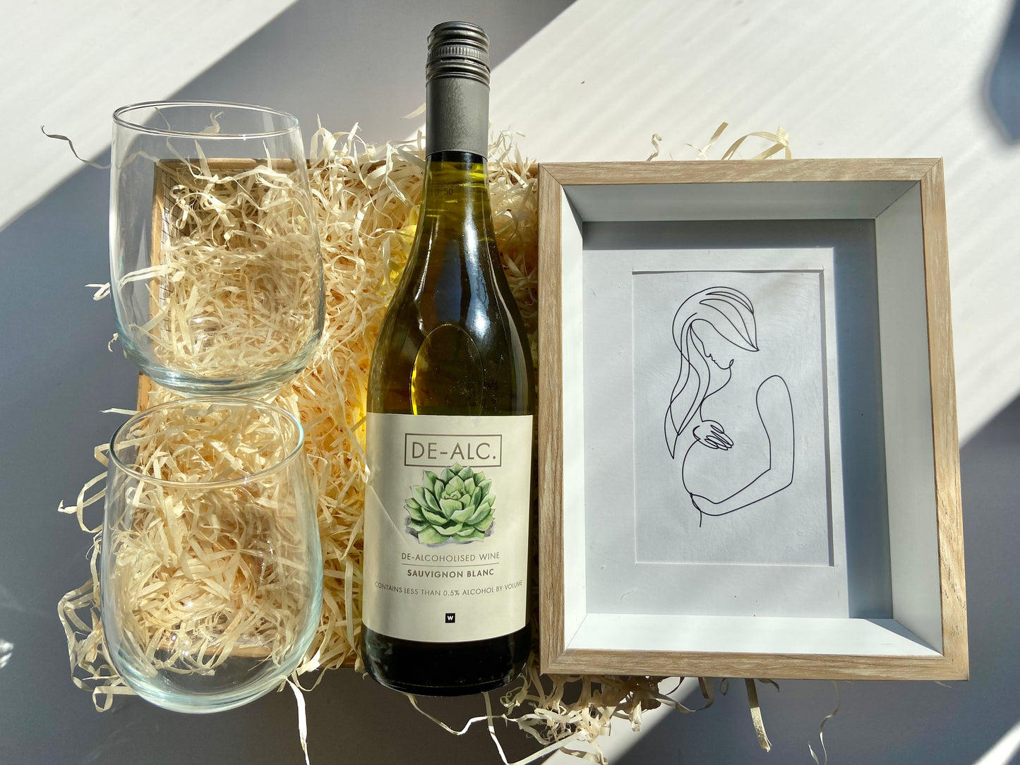 Pregnancy Gift Box - Non- Alc Wine & Frame