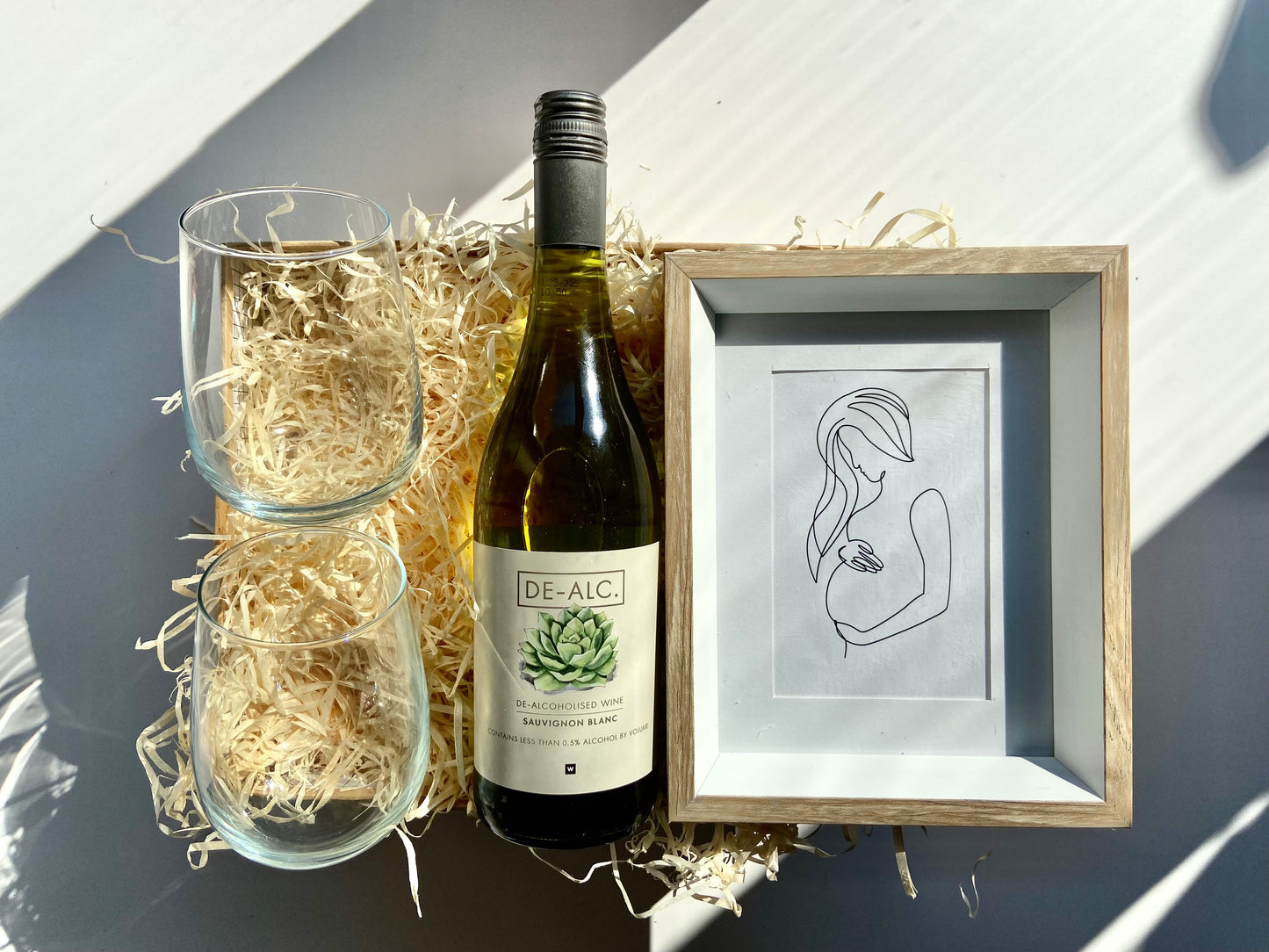 Pregnancy Gift Box - Non- Alc Wine & Frame