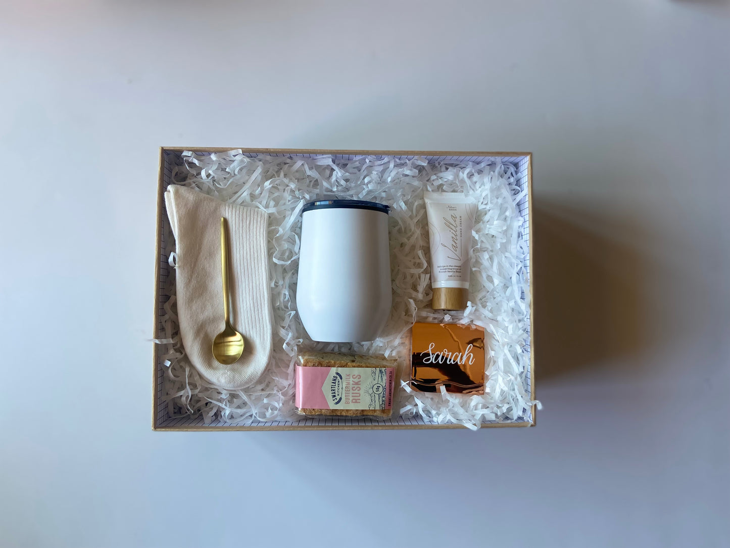Ladies travel mug and tea gift box