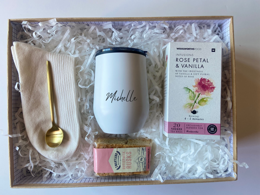 Ladies travel mug and tea gift box